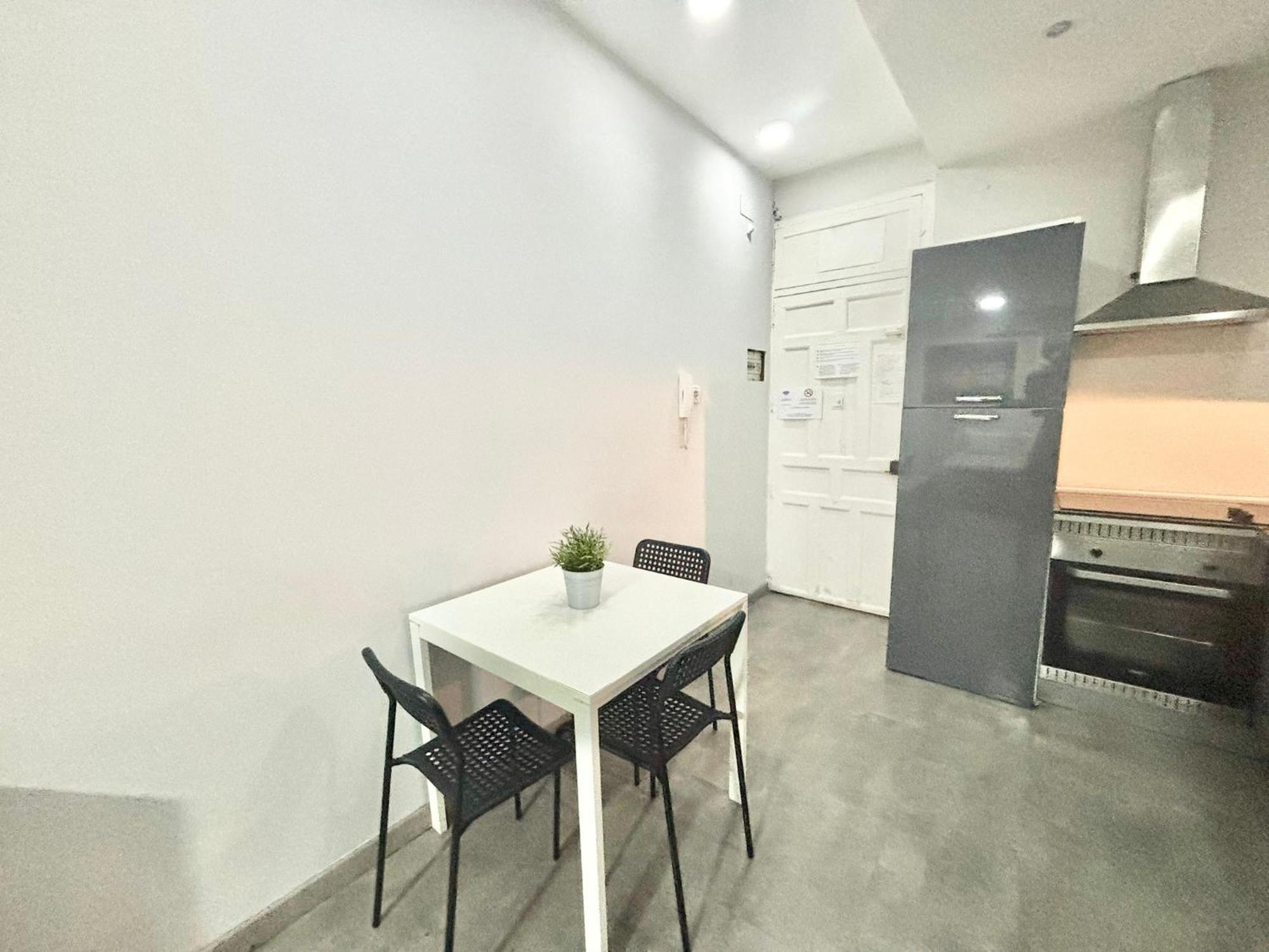 Апартаменты Centro Ferrocarril 2 Metro Delicias Мадрид Экстерьер фото