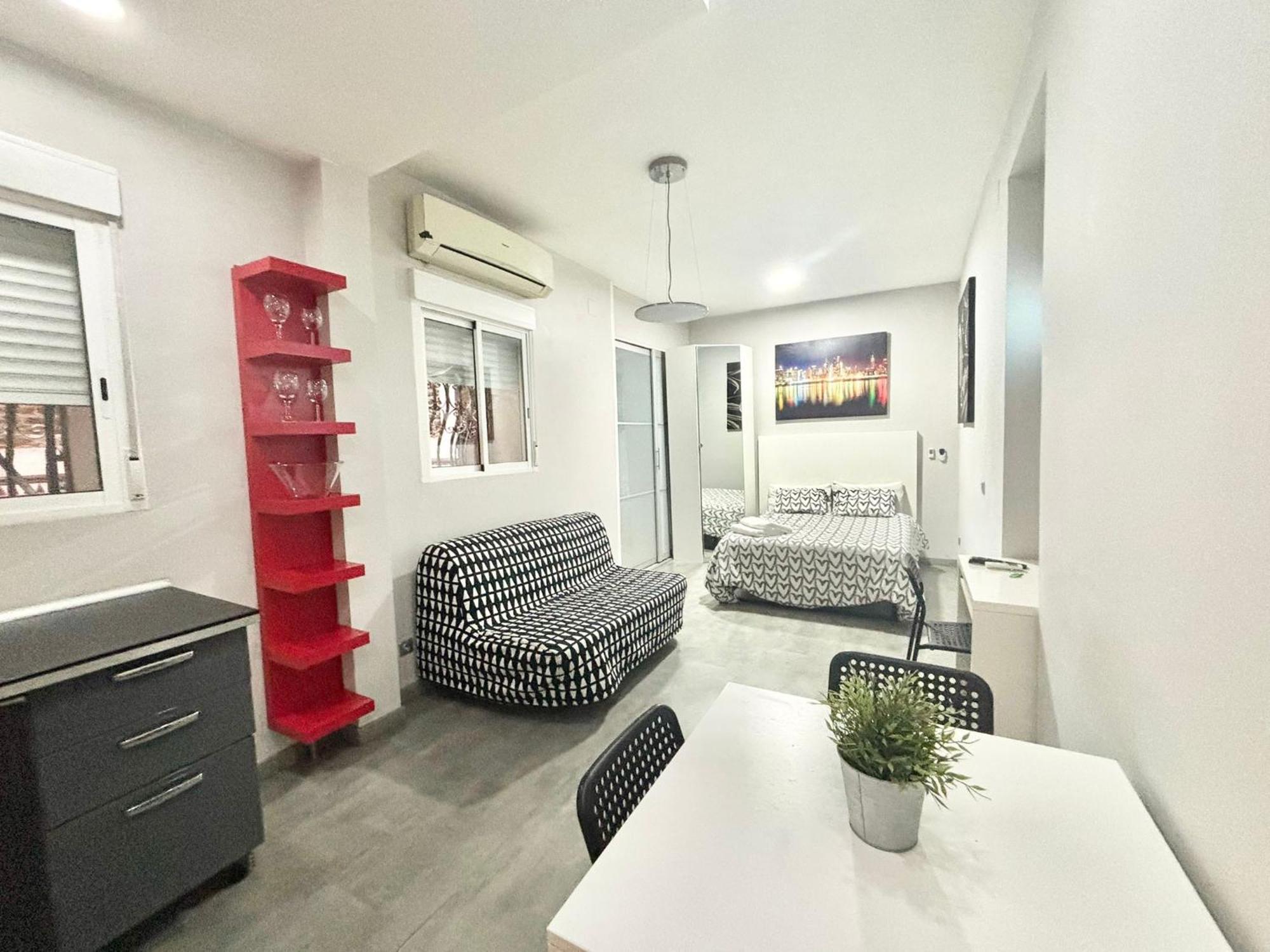 Апартаменты Centro Ferrocarril 2 Metro Delicias Мадрид Экстерьер фото